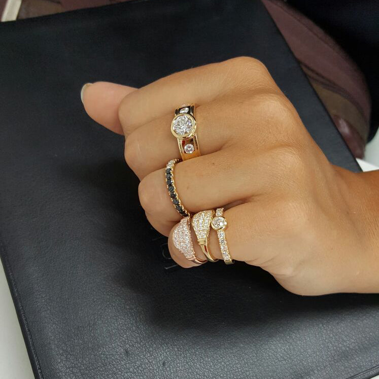 Maia Ring, Pavé